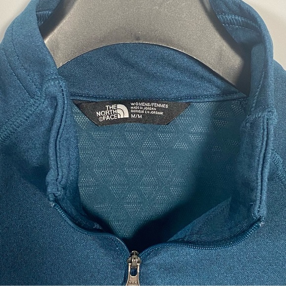 North Face 1/2 Zip Lightweight Pullover
Women's. Size M - Picture 4 of 8